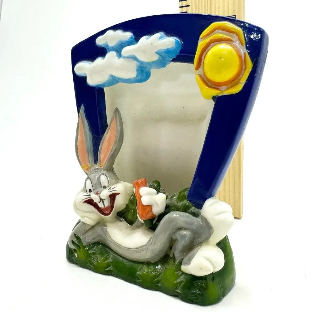 Warner Bros. Looney Tunes Bugs Bunny Picture Frame Vintage 1997